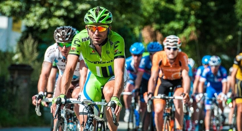 ciclistas durante competição - marketing para eventos esportivos