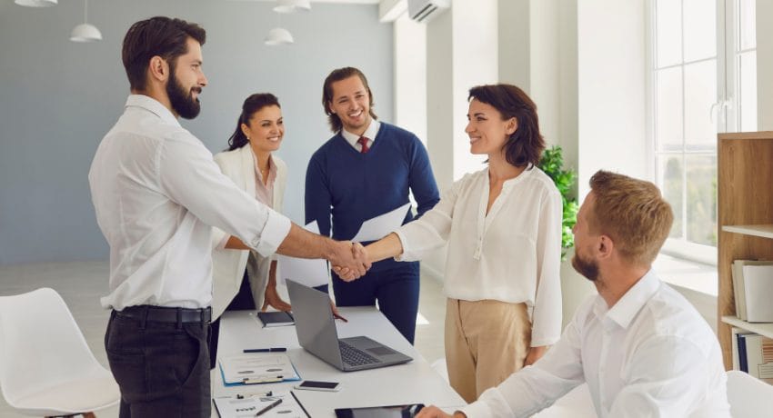 5-dicas-para-receber-os-funcionarios-no-escritorio